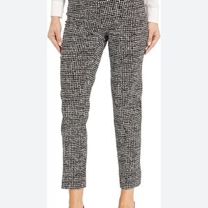 Black and White Cropped Pants with Textured Pattern Great For Fall